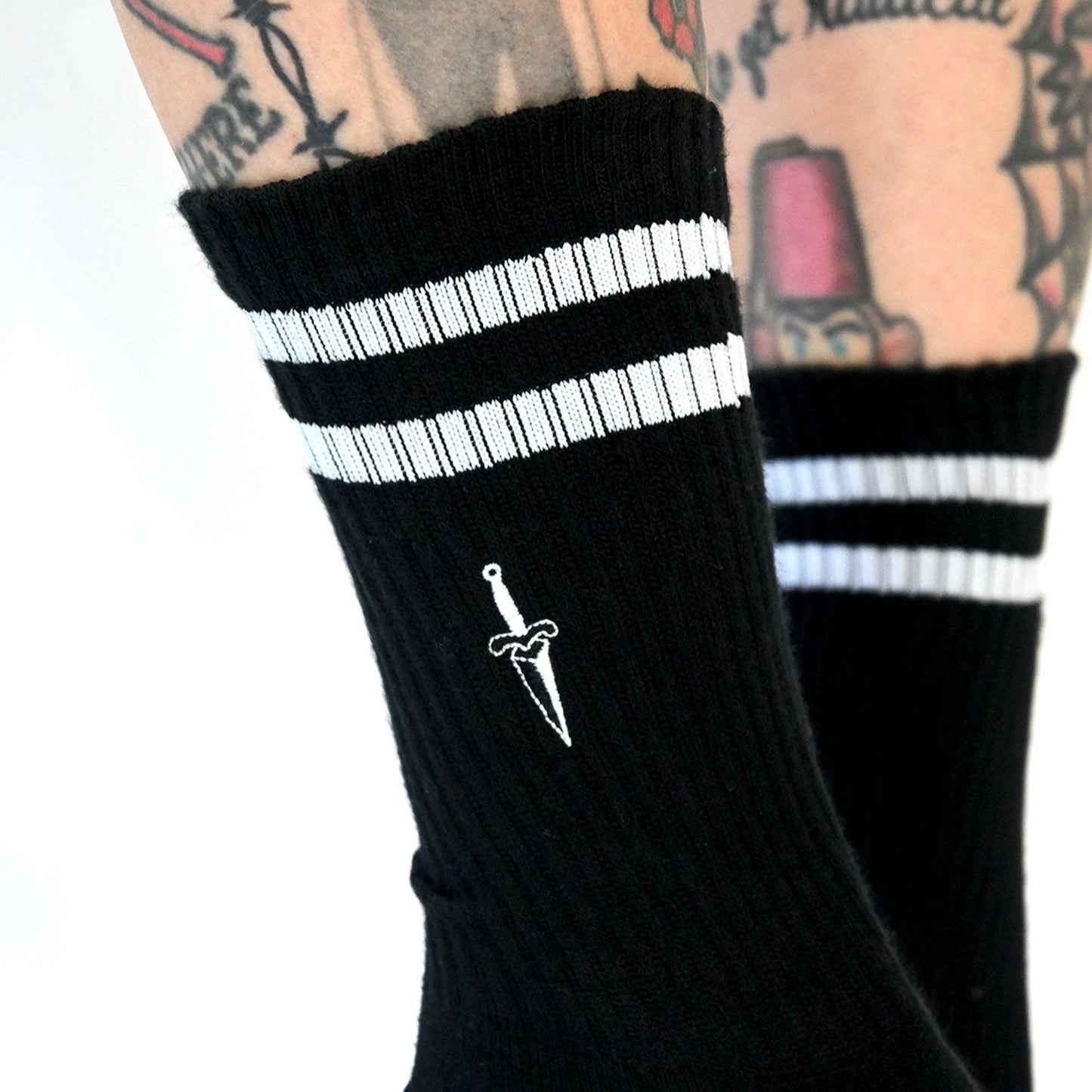 Sourpuss - SOURPUSS DAGGER EMBROIDERED ATHLETIC SOCKS BLACK: Default