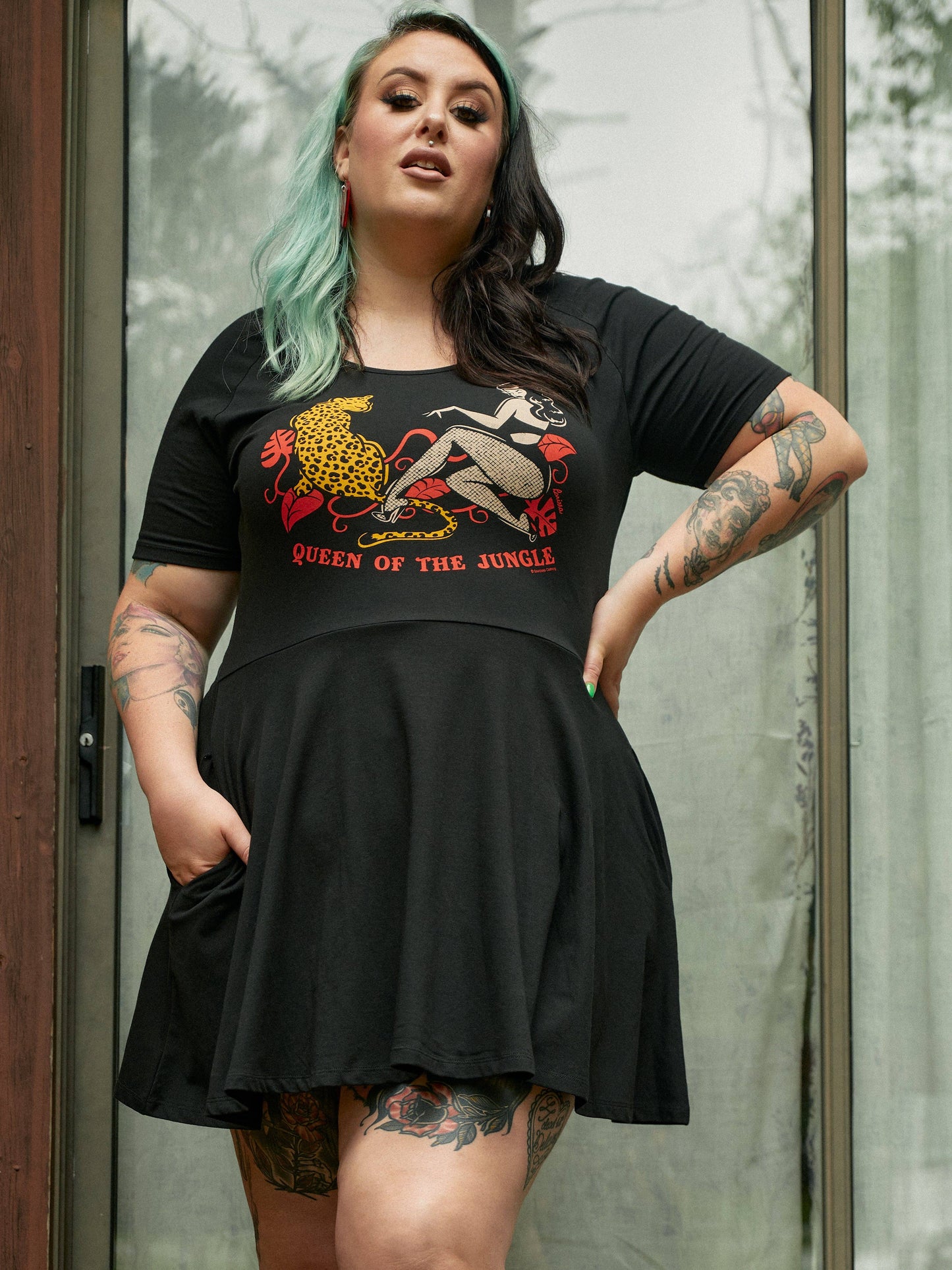 Sourpuss - SOURPUSS QUEEN OF THE JUNGLE RAGLAN SKATER DRESS: L